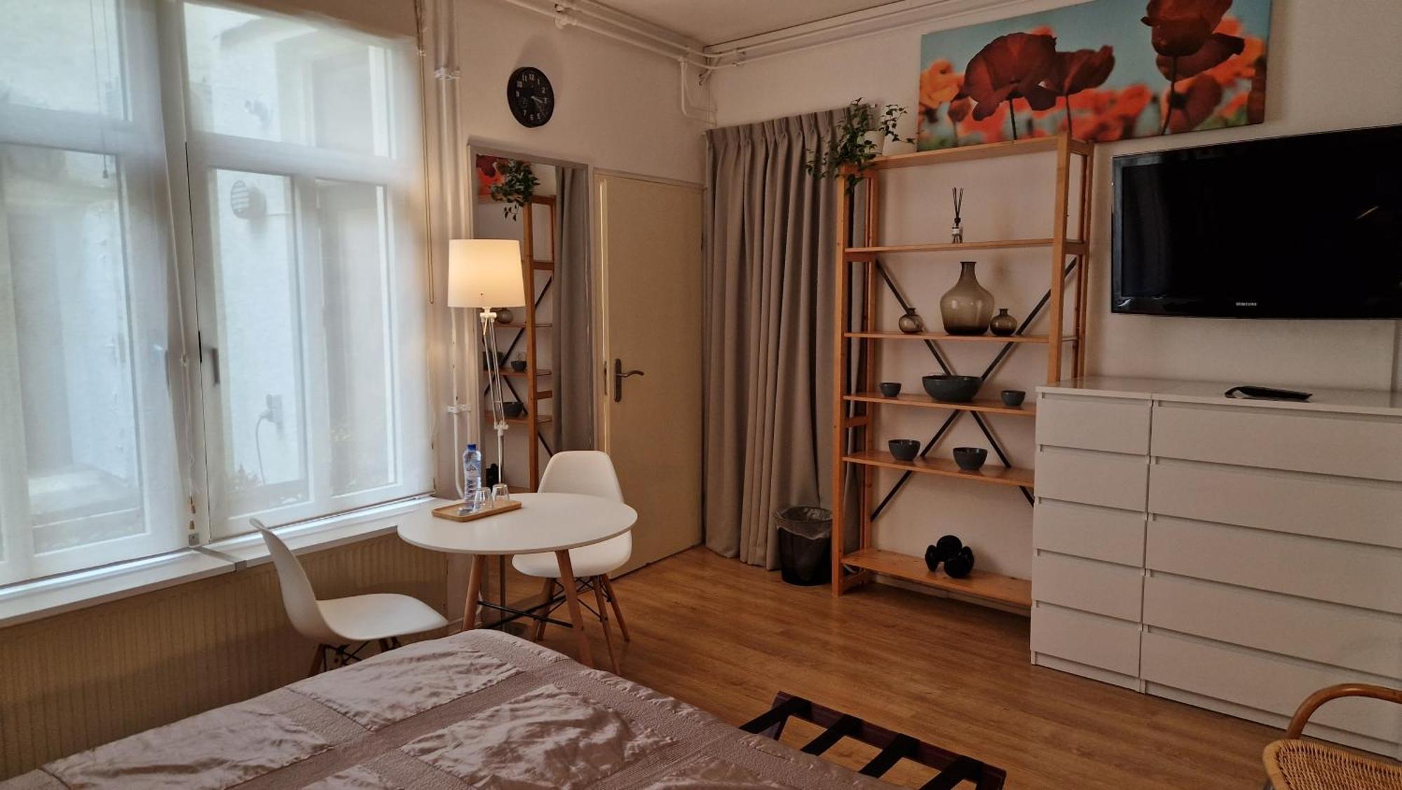 B&B Wladimir Studios Амстердам Екстериор снимка